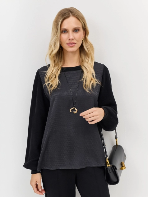 Комбинированная блузка из фактурной вискозы