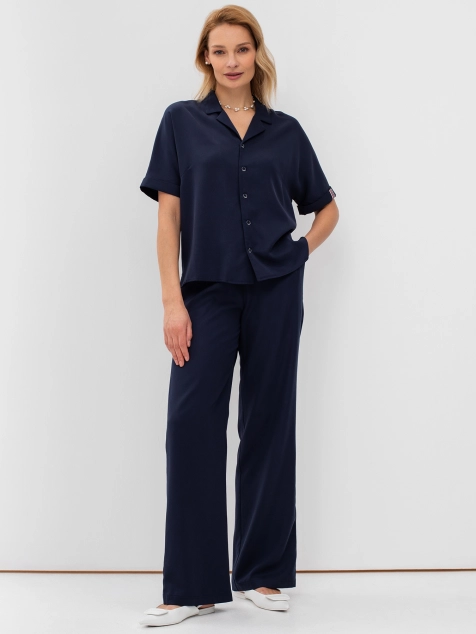 Блузка с английским воротником из 100% тенселя