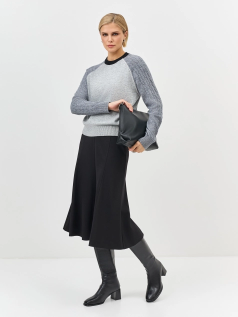 Джмепр в стиле color block с шерстью