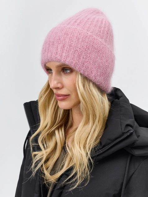 Теплая шапка с ангорой