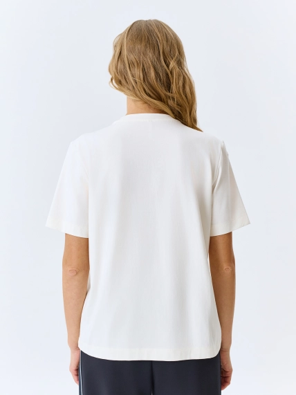 Футболка с принтом и вышивкой