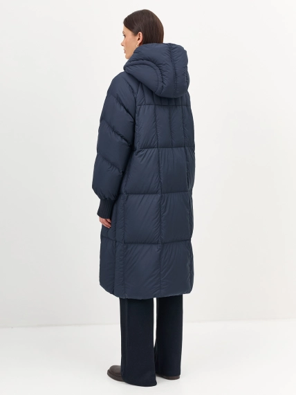 Теплый пуховик с капюшоном