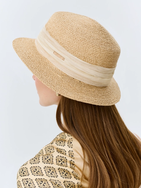 Шляпа-канотье с декоративной лентой