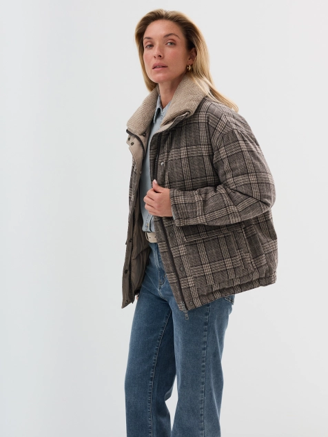 Пуховик из костюмной ткани с шерстью