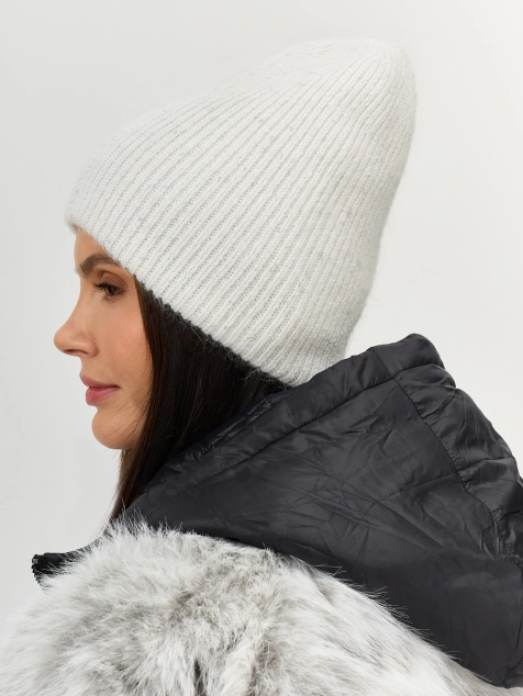 Шапка в мелкий рубчик с люрексом