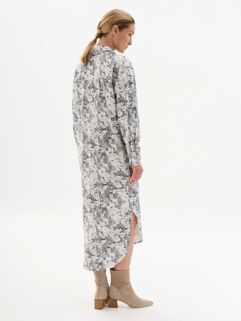 Платье-рубашка с абстрактным принтом