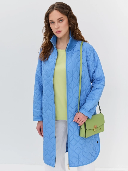 Яркое пальто с фигурной стежкой