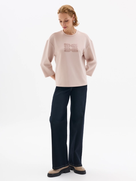 Трикотажный джемпер с декоративной вышивкой