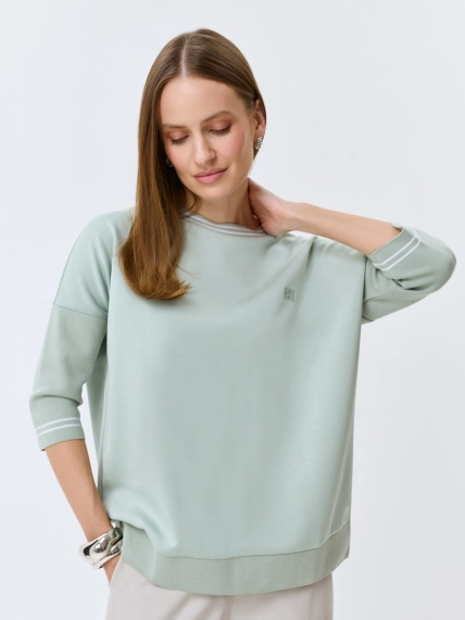 Свободный джемпер с вязаными рукавами