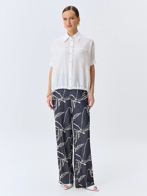 Легкая блузка из нейлона