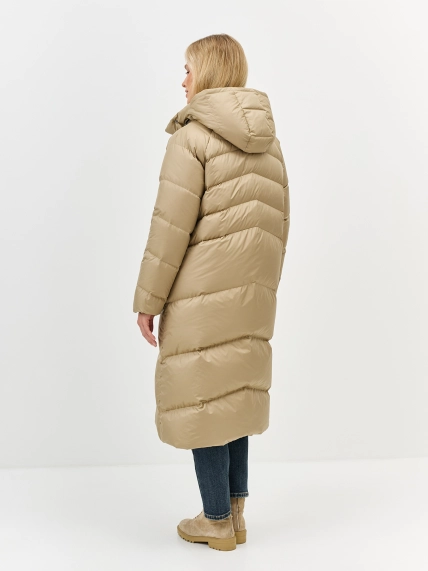 Oversize пуховик с акцентными карманами