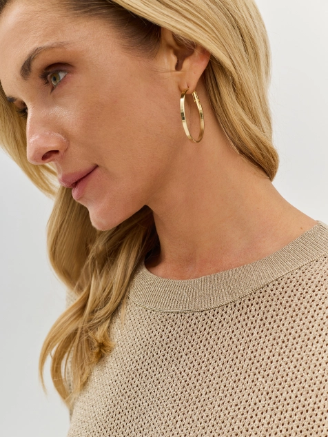 Мягкий джемпер с деликатным люрексом