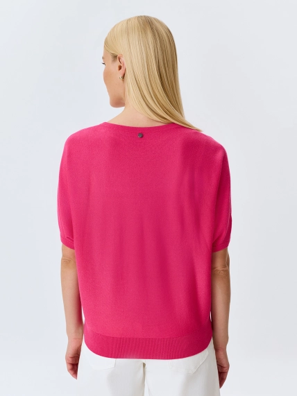 Яркий вязаный джемпер 