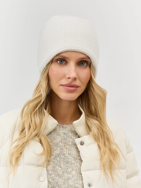Шапка бини с ангорой и вискозой