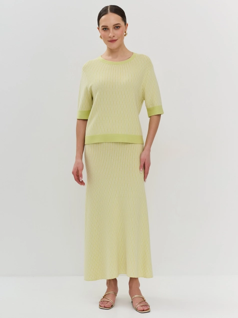 Вязаный джемпер в тонкую полоску