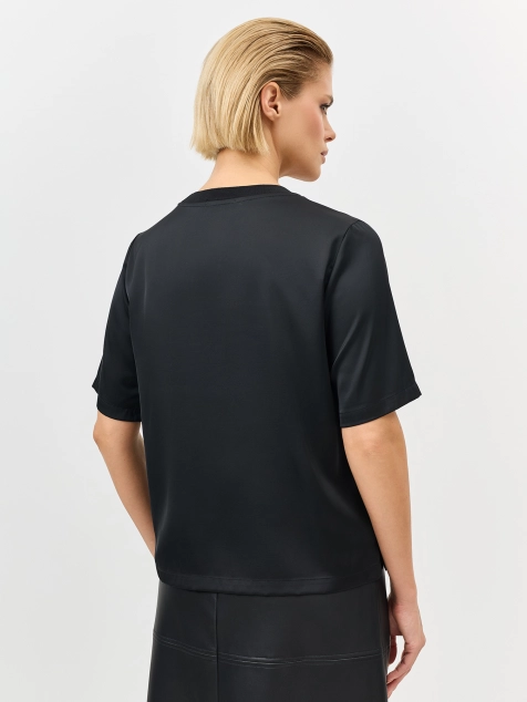 Блузка из вискозы с коротким рукавом