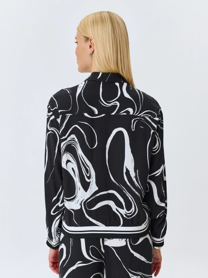Блузка с графичным принтом