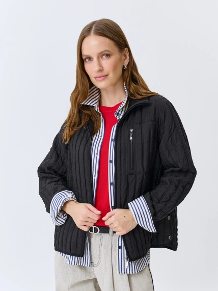 Бомбер с вертикальной стежкой