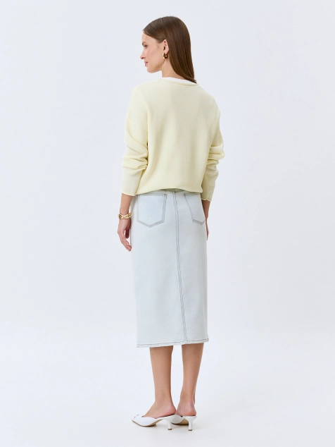 Джинсовая юбка с деликатными лампасами