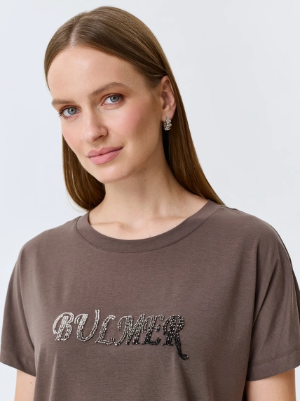 Футболка с мерцающей вышивкой