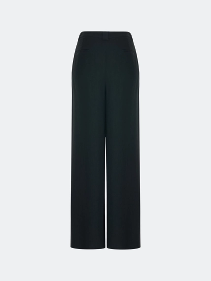 Брюки с кокеткой и складками