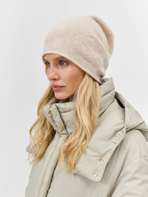 Шапка в рубчик из 100% шерсти