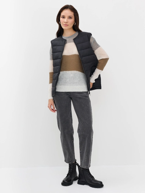 Ботинки из натуральной кожи с декоративными строчками