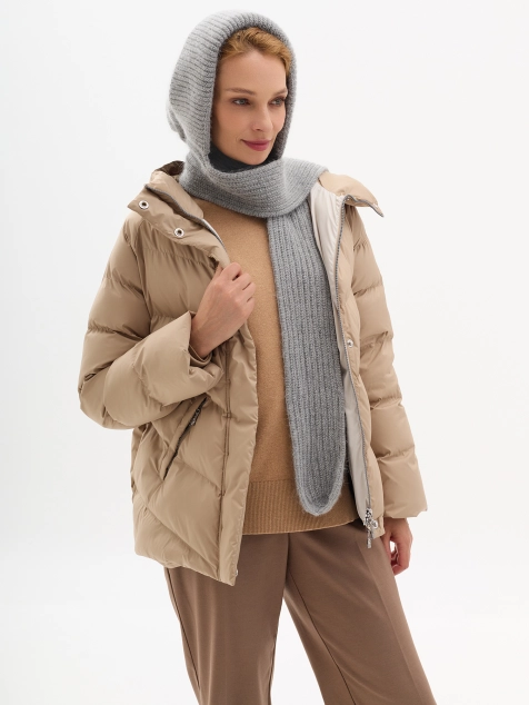 Капор с ангорой на завязках