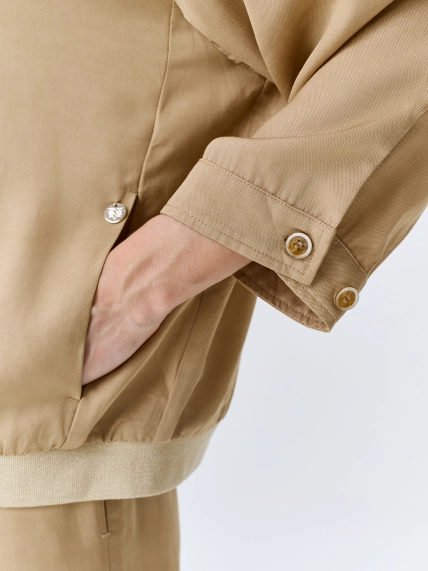 Бомбер из смесовой вискозы