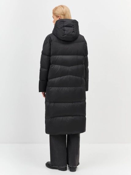 Длинный пуховик с капюшоном