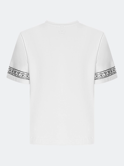 Футболка с декором на рукавах