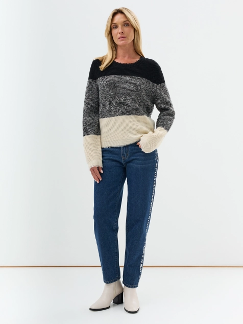 Укороченный свитер с шерстью в стиле color block