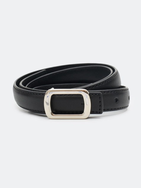 Узкий ремень с закругленной пряжкой