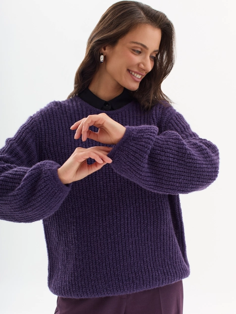 Яркий свитер паутинка