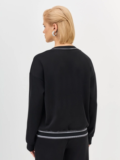 Свободный джемпер с интарсией