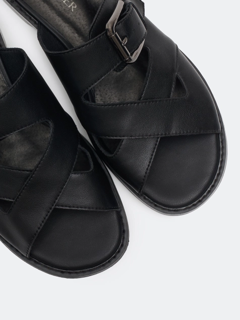 Сабо из натуральной кожи на плоской подошве