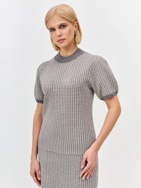 Джемпер из вискозы фактурной вязки