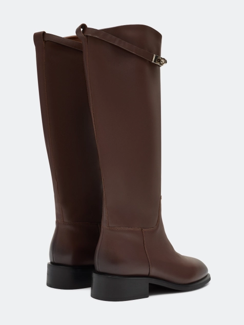 Кожаные сапоги в жокейском стиле