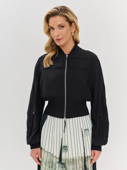 Укороченный бомбер из тенселя