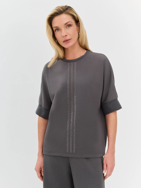 Джемпер с декором из ярких страз