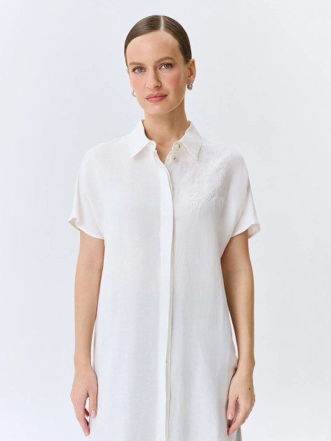 Удлиненная льняная блузка