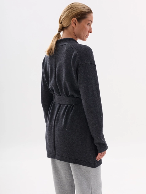 Уютный кардиган с шерстью