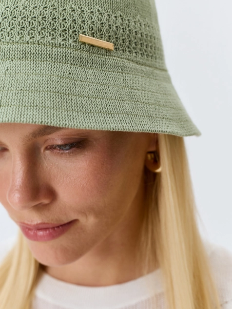 Вязаная панама