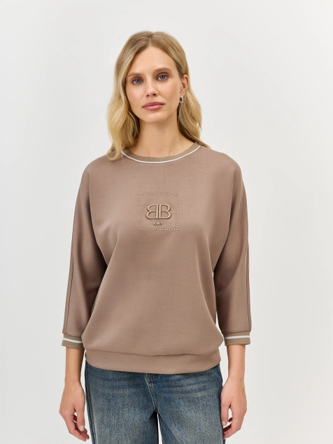 Джемпер с минималистичной вышивкой