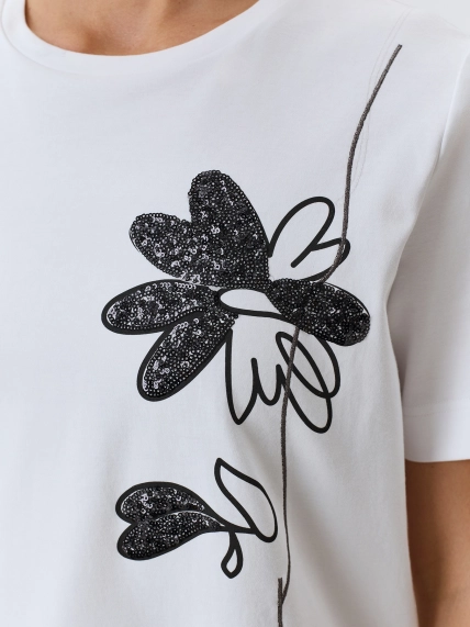 Футболка с контрастными мерцающими стразами