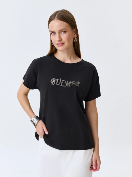 Футболка с мерцающей вышивкой