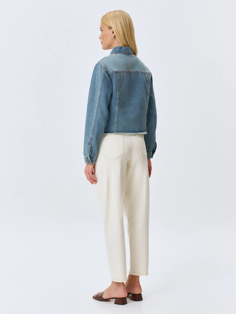 Бежевые джинсы Slim fit