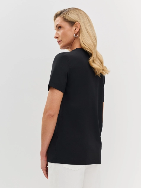 Базовая футболка из хлопка и модала