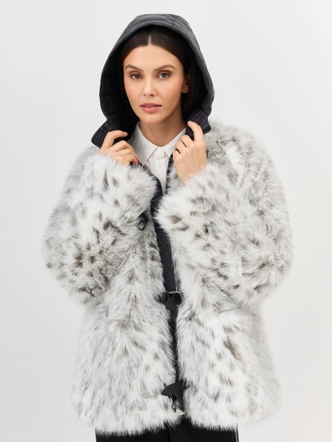 Меховая куртка с анималистичным принтом