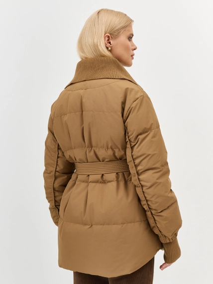 Объемная куртка с трикотажной манишкой